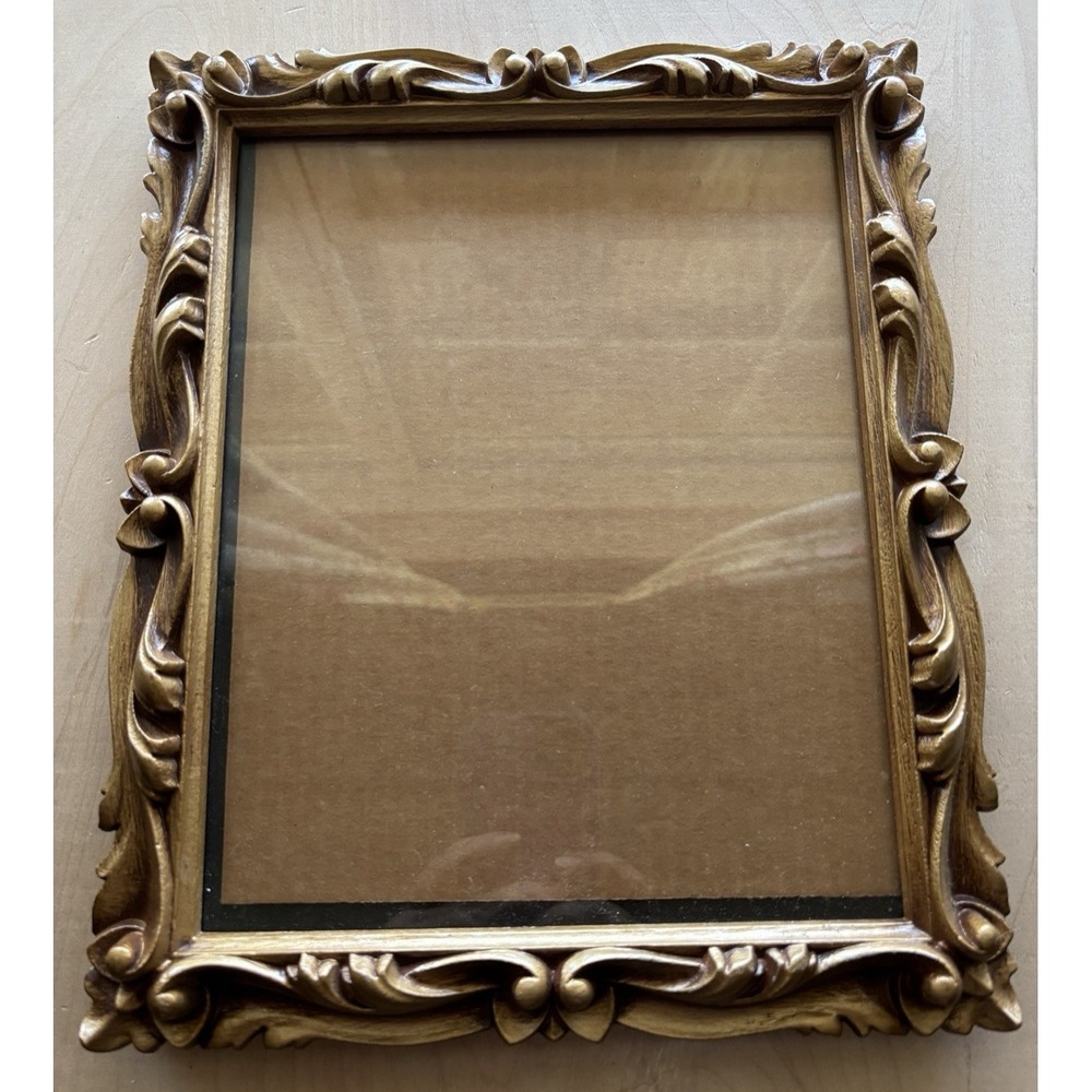 Vintage ICC Picture Frame Intercraft 1972 Rococo Faux Carved Wood 8 x 10